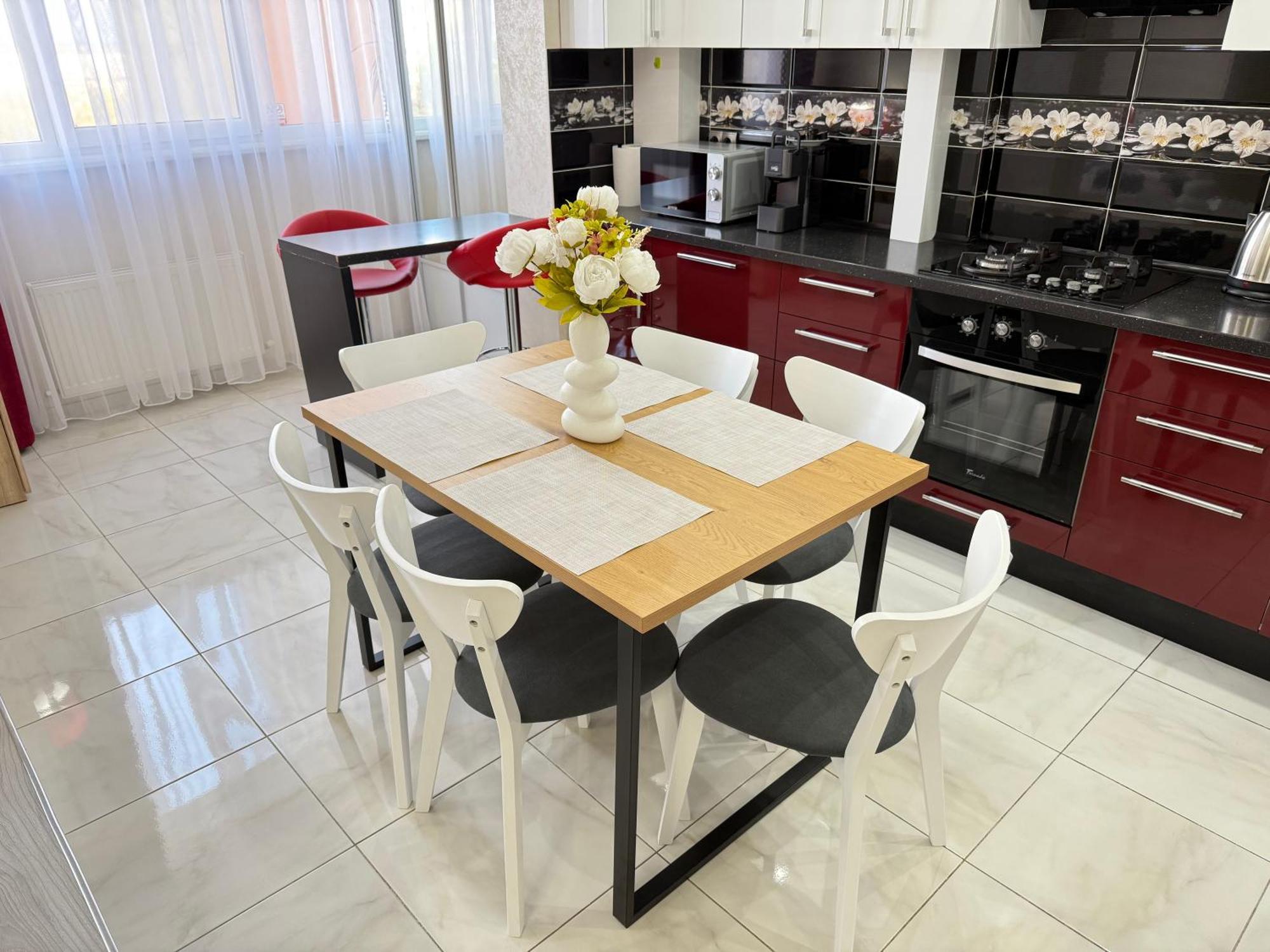 Cozy Two Bedroom Large Apartment 基希讷乌 外观 照片